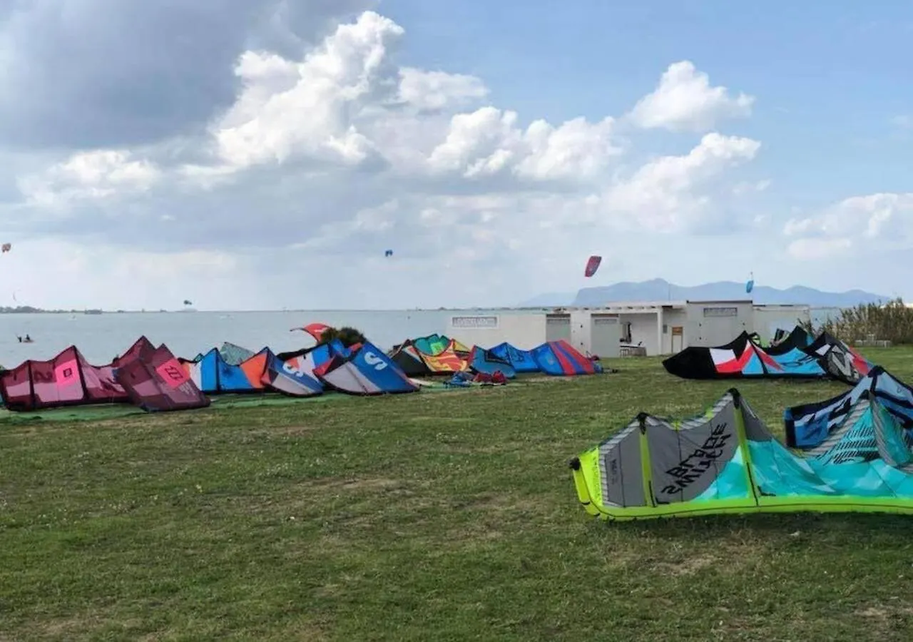 Kite Hub Lo Stagnone Bed & Breakfast Birgi Vecchi 0*,